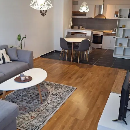 29 Apartment