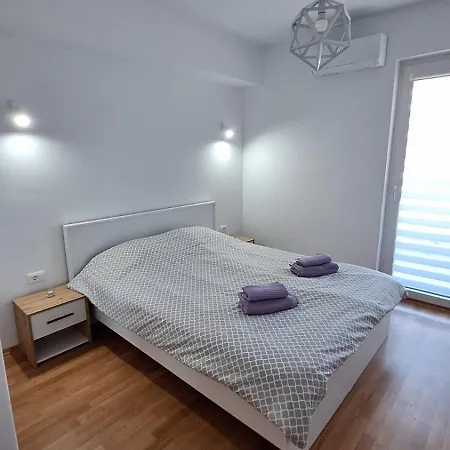 Apartment 29